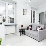 Stylish & Modern Praga By Renters Appartement