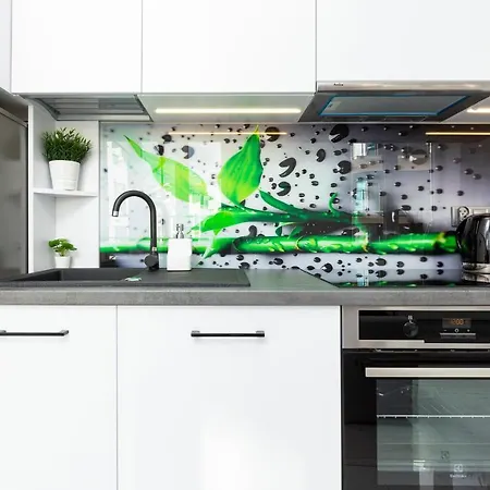 Stylish & Modern Praga By Renters