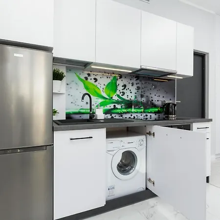 Stylish & Modern Praga By Renters